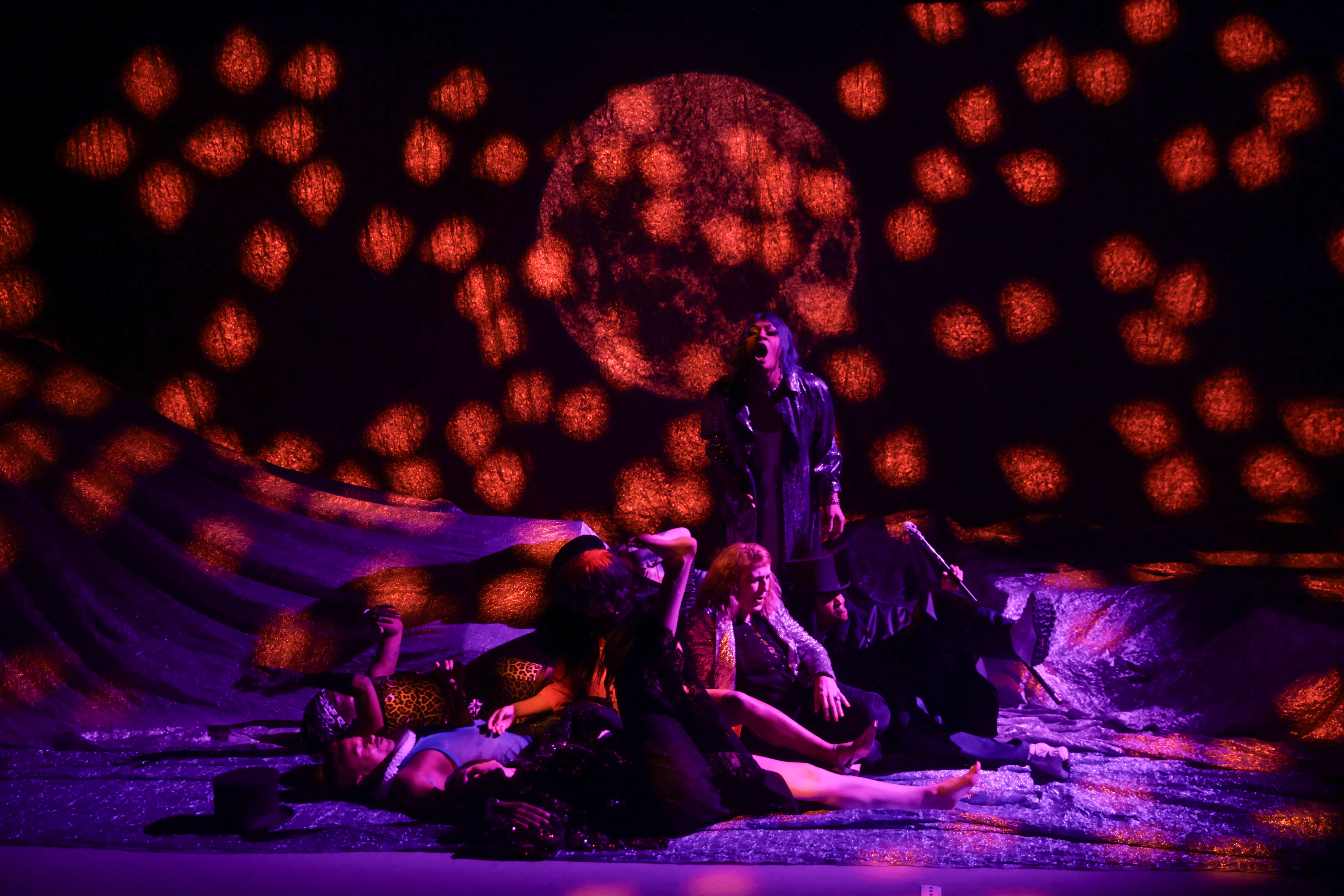 scénographie et éclairage de Camille Duchemin pour le théâtre